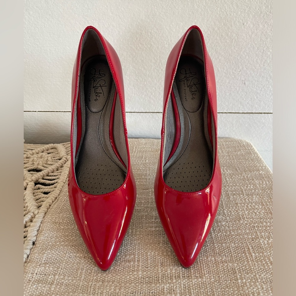 Life Stride Flex Red Heels Size 8.5